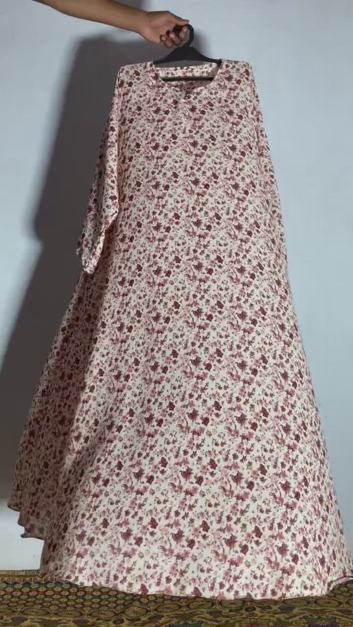 Blossom printed abaya .